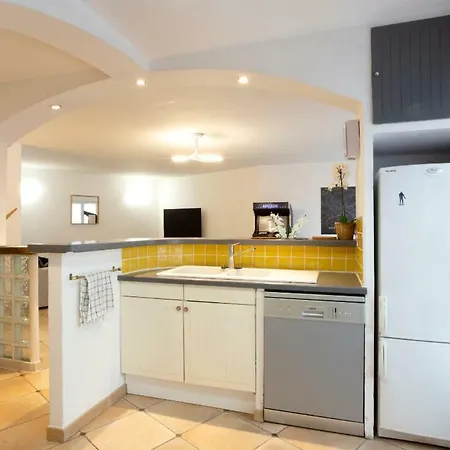 Prive 80m Carre, 2 Chambres, 1 Place De Parking Apartment Montpellier