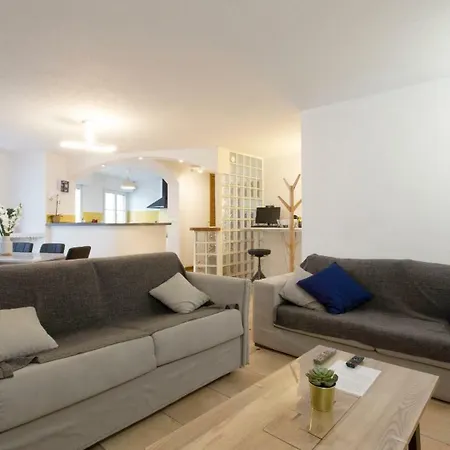 Prive 80m Carre, 2 Chambres, 1 Place De Parking