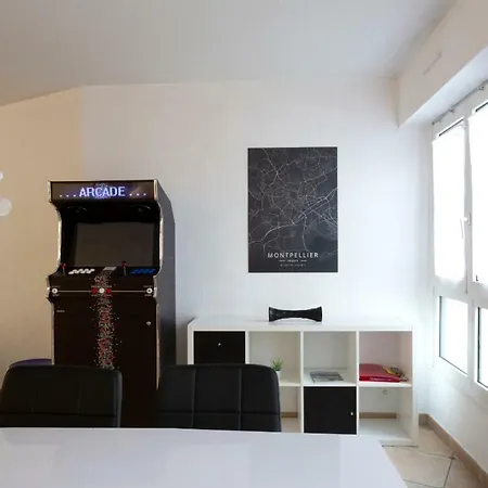 Prive 80m Carre, 2 Chambres, 1 Place De Parking Montpellier